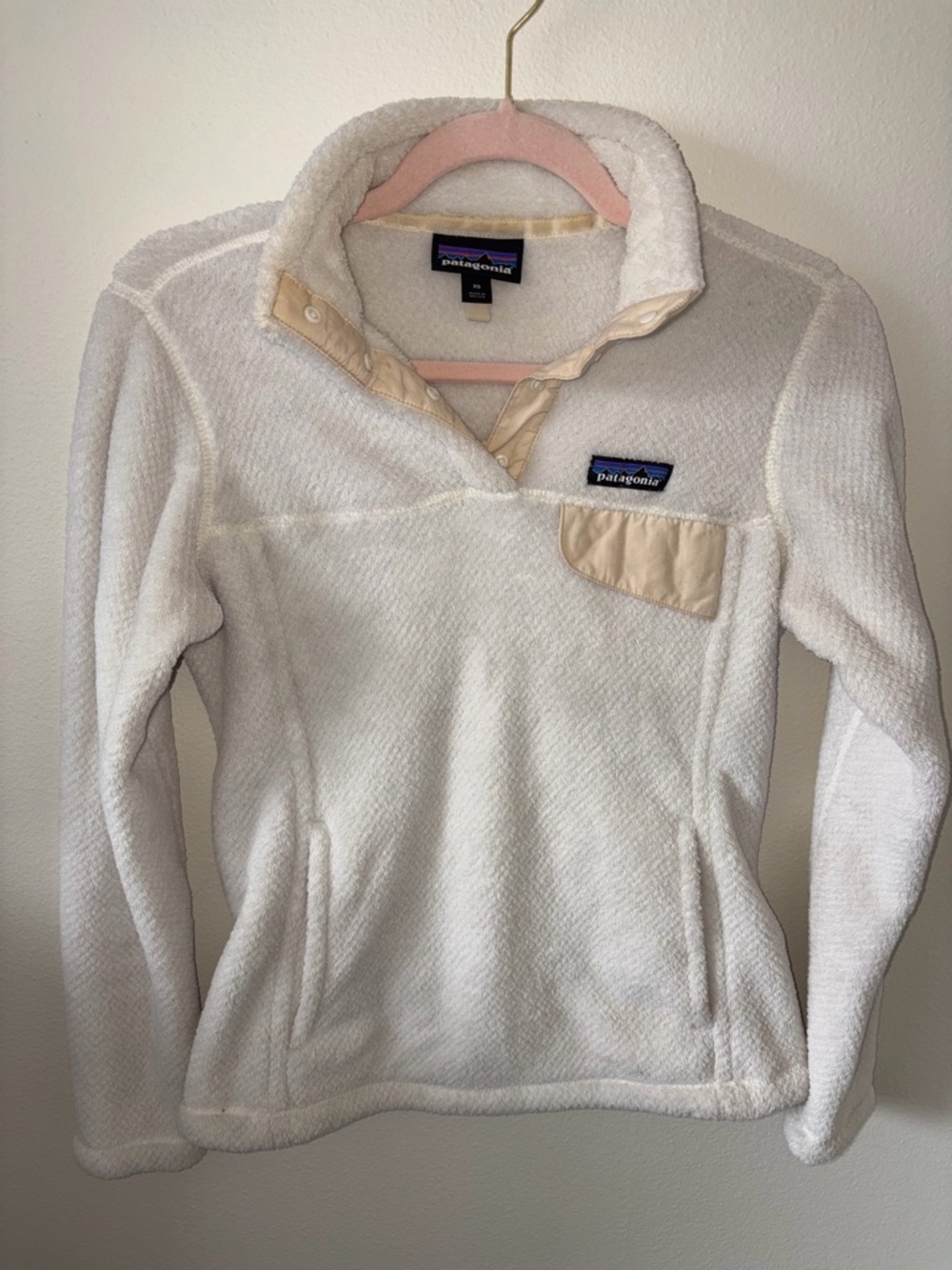 Patagonia White Fuzzy Pullover